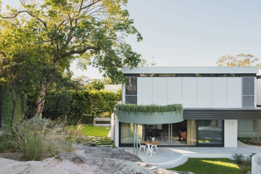 New Line House | Studio Prineas | Photographer: Clinton Weaver