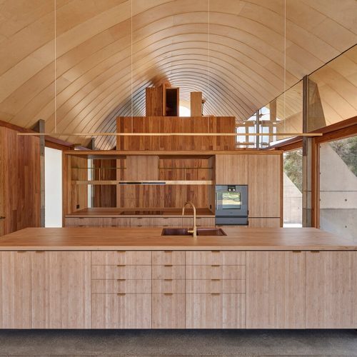 Basin Beach House | Peter Stutchbury Architecture | Photographer: Michael Nicholson