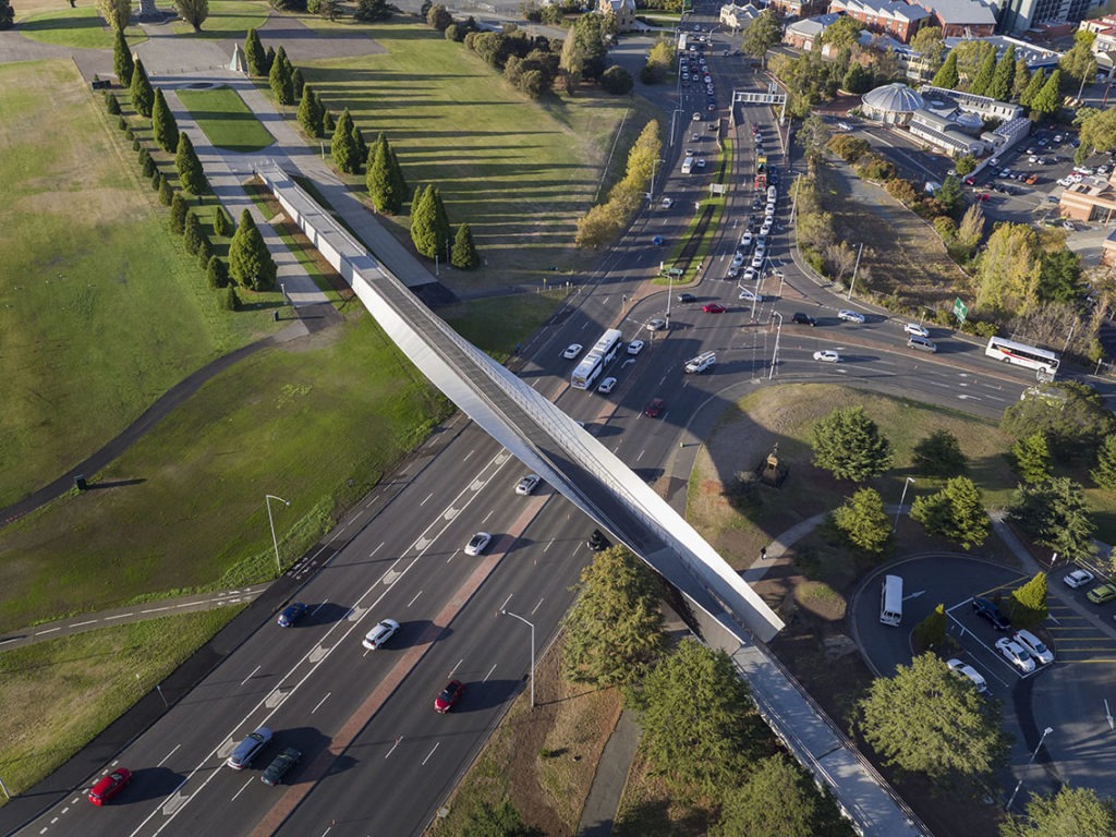 Bridge of Remembrance | Dentron Corker Marshall | Photographer: John Gollings