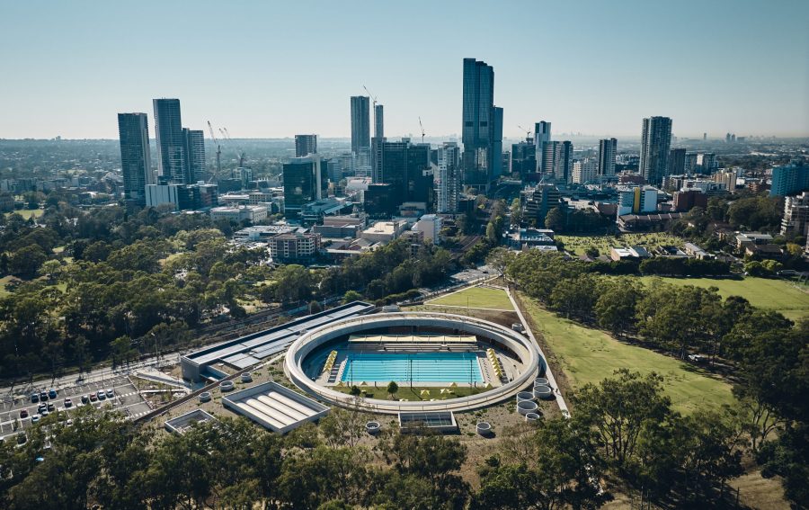 Parramatta Aquatic Centre | Grimshaw and Andrew Burges Architects with McGregor Coxall | Photographer: Peter Bennetts