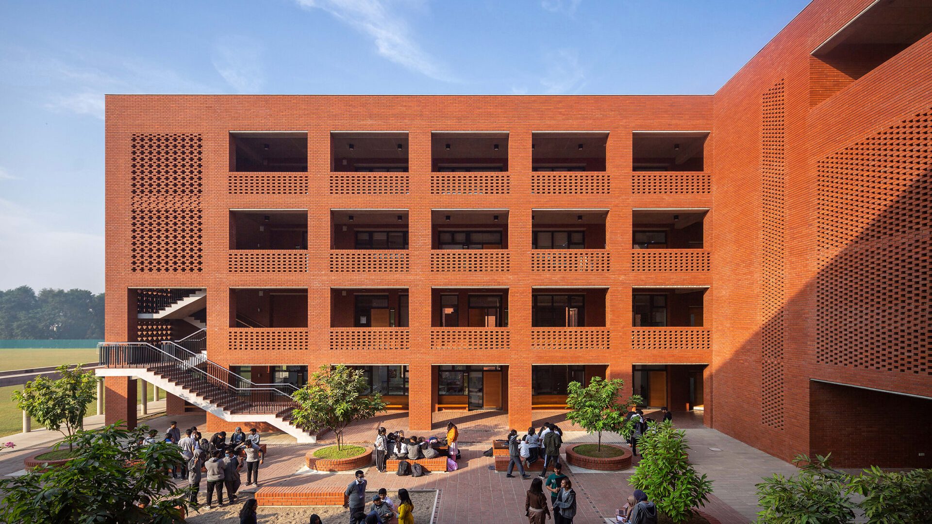 Aga Khan Academy | Dhaka Courtyard