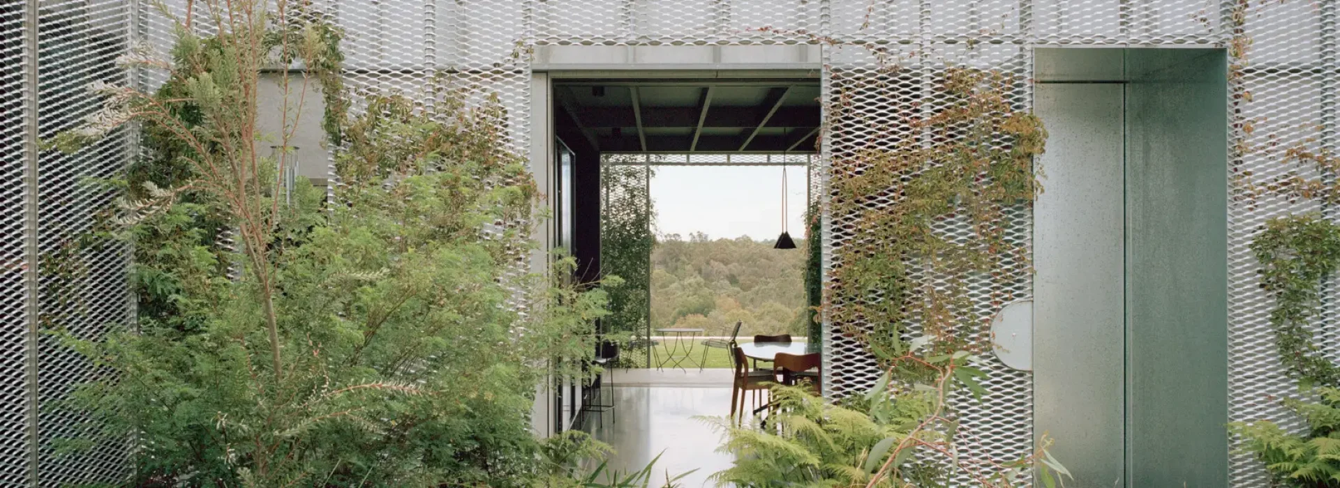Hedge and Arbour House | Studio Bright | Photographer: Rory Gardiner