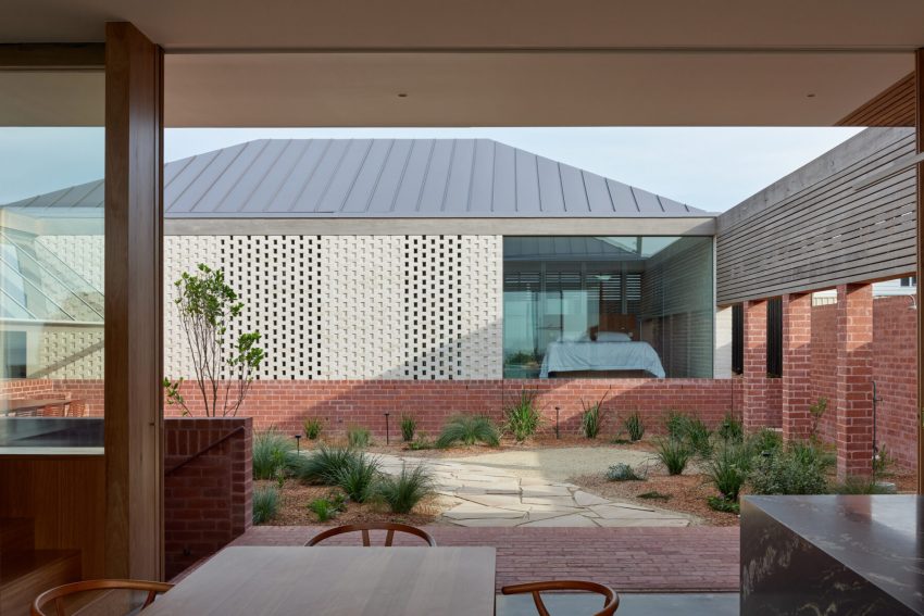 Swansea Heads House | Anthrosite | Photographer: Christopher Frederick Jones