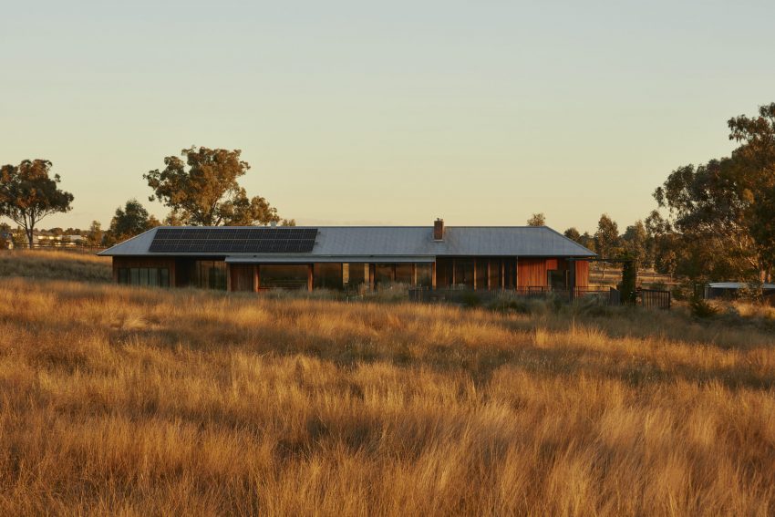 House in the Dry | MRTN Architects | Photographer: Anthony Basheer