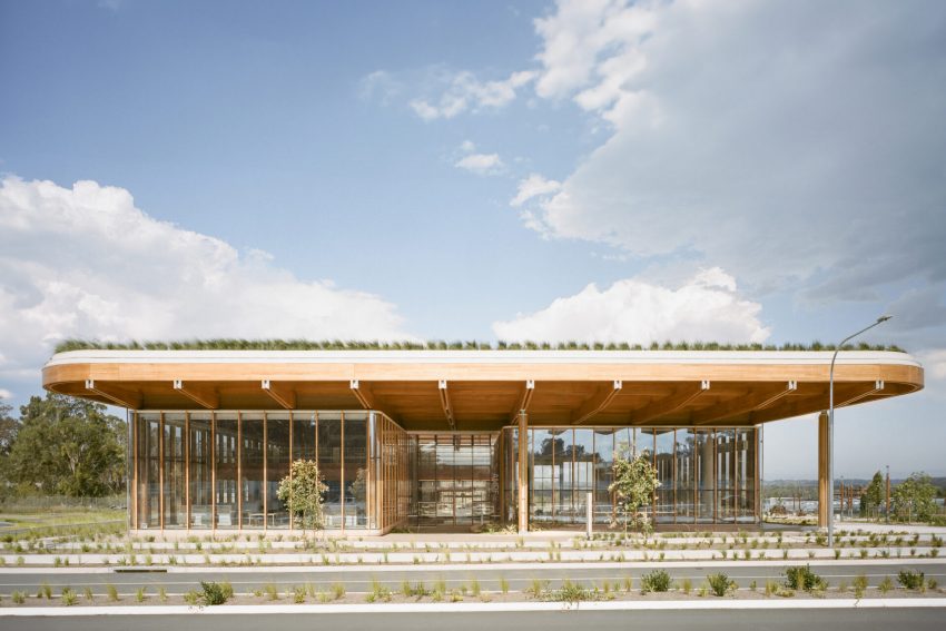 First Building - Bradfield City Centre | Hassell | Photographer: Vinchy Wu