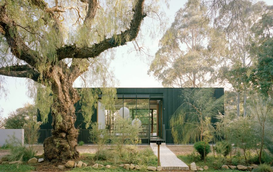Cloaked House | TRIAS | Photographer: Clinton Weaver